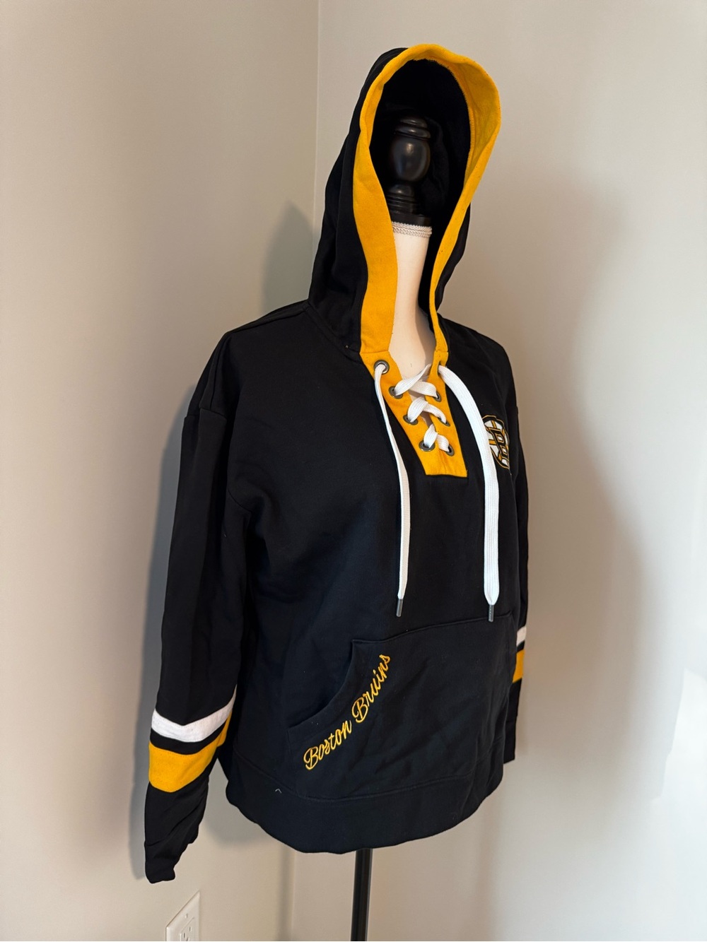 Fanatics Boston Bruins Women’s Lace-Up Hoodie Sweater - Size L - Picture 4 of 8